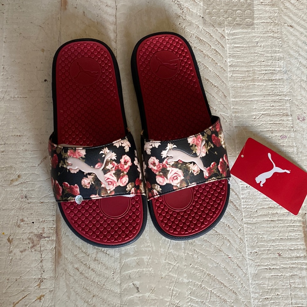 Puma slides NWT